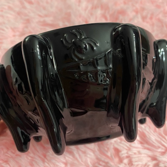 Killstar | Arachnid Bowl - Picture 4 of 10